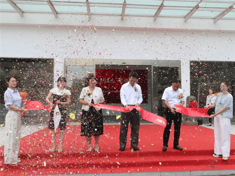 The grand ceremony for NanDa Technology's headquarters renewal and strategic launch was held with great fanfare